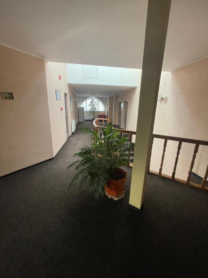 Pension Regal Сату-Маре Экстерьер фото